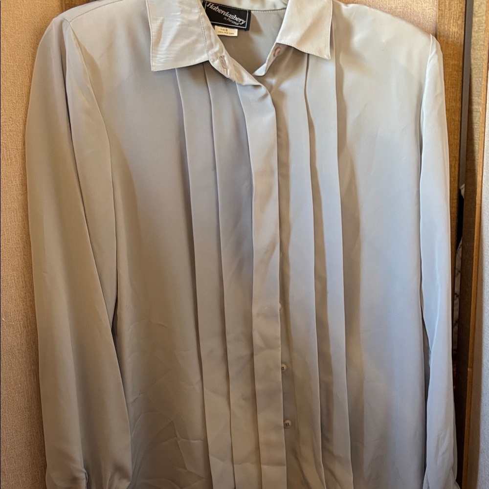 FINAL MARKDOWN Haberdashery by personal  Light Gray pleated front blouse 8